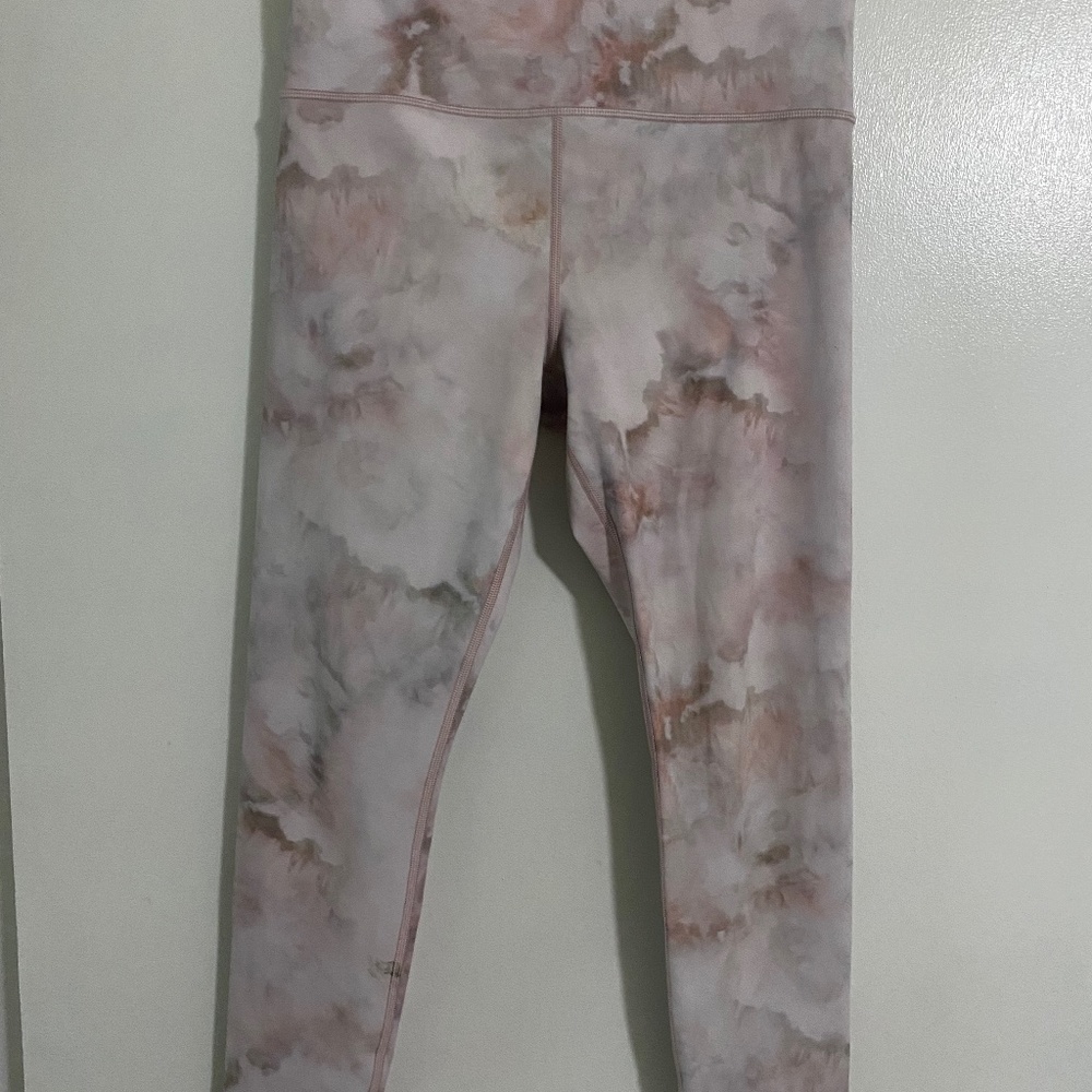 Athleta Elation Snow Dye 7/8 Tight